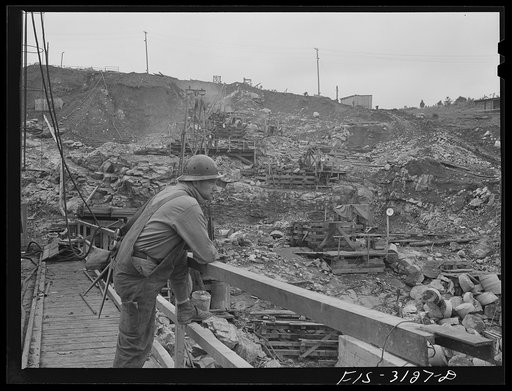 Untitled photo, possibly related to: Douglas Dam, Tennessee. Tennessee Valley Authority (TVA). Construction