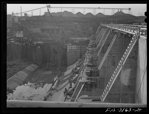 Fort Loudoun Dam, Tennessee. Tennessee Valley Authority (TVA). Construction at night