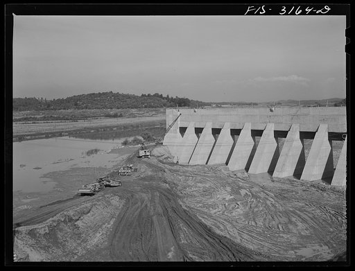 Fort Loudon [i.e., Loudoun] Dam, Tennessee. Tennessee Valley Authority (TVA). Construction