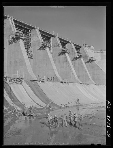 Fort Loudon [i.e., Loudoun] Dam, Tennessee. Tennessee Valley Authority (TVA). Construction