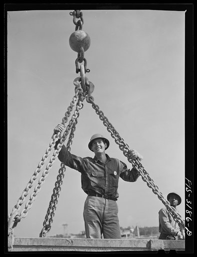 Fort Loudon [i.e., Loudoun] Dam, Tennessee. Tennessee Valley Authority (TVA). Rigger