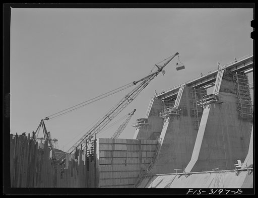 Fort Loudon [i.e., Loudoun] Dam, Tennessee. Tennessee Valley Authority (TVA). Construction