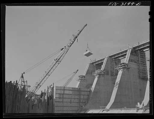 Untitled photo, possibly related to: Fort Loudon [i.e., Loudoun] Dam, Tennessee. Tennessee Valley Authority (TVA). Construction