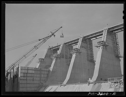 Fort Loudon [i.e., Loudoun] Dam, Tennessee. Tennessee Valley Authority (TVA). Construction