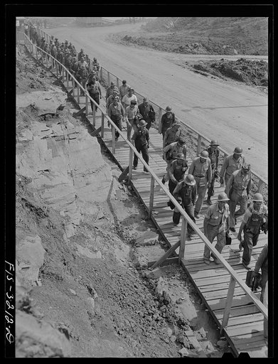 Douglas Dam, Tennessee. Tennessee Valley Authority (TVA). Change of shift