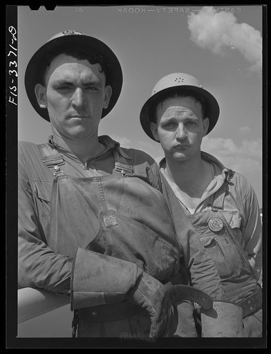 Watts Bar Dam, Tennessee. Tennessee Valley Authority (TVA). Workers