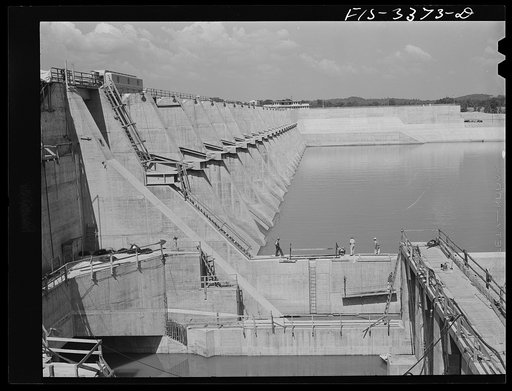 Watts Bar Dam, Tennessee. Tennessee Valley Authority (TVA). Construction