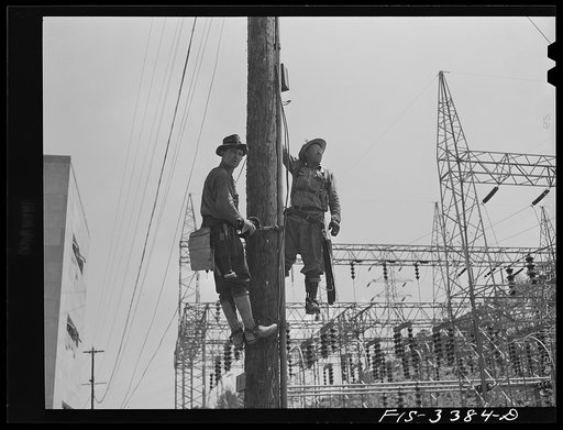 Watts Bar Dam, Tennessee. Tennessee Valley Authority (TVA). Linemen