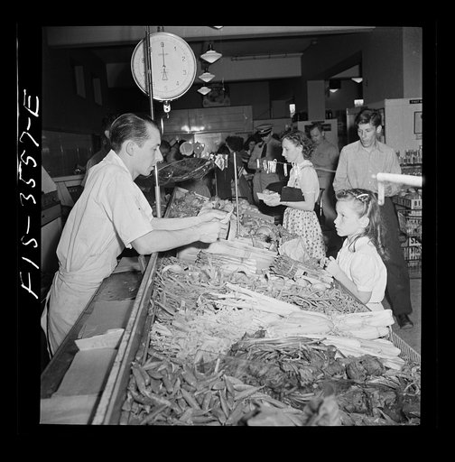 Greenbelt, Maryland. Federal housing project. Vegetable counter in the cooperative grocery store