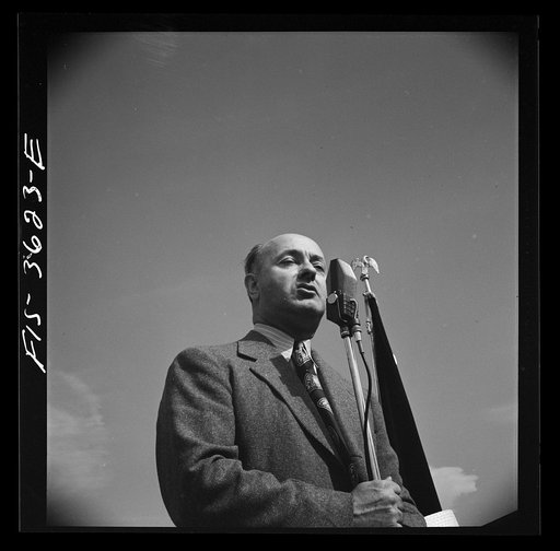 Greenbelt, Maryland. Roy Braden, manager of Greenbelt, giving a Memorial Day speech