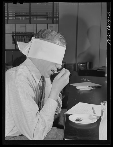 Blindfold test for flavor of cooked dehydrated spinach. Regional agricultural research laboratory, Albany, California