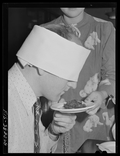 Blindfold test for aroma of cooked dehydrated spinach. Regional agricultural research laboratory, Albany, California