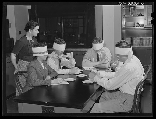Blindfold test for aroma of cooked dehydrated spinach. Regional agricultural research laboratory, Albany, California