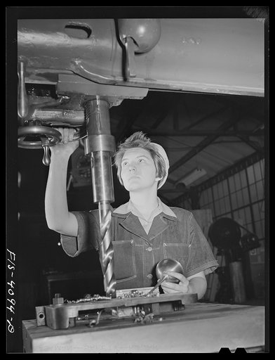 Untitled photo, possibly related to: Knoxville, Tennessee (Tennessee Valley Authority (TVA)). Training for war production at NYA (National Youth Administration) School