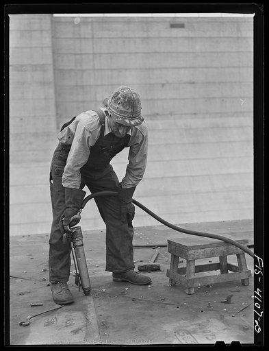Cherokee Dam, Tennessee (Tennessee Valley Authority (TVA)). Riveter
