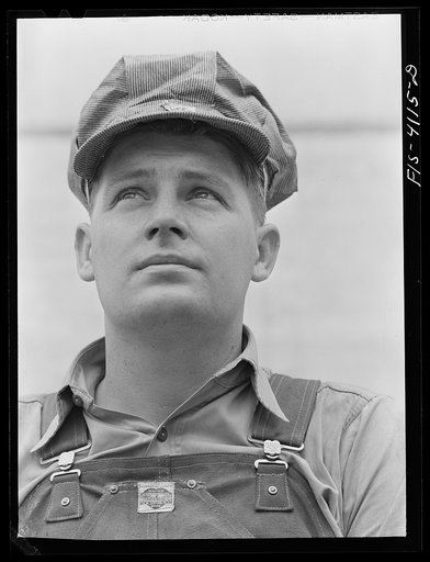 Cherokee Dam, Tennessee (Tennessee Valley Authority (TVA)). Electrician