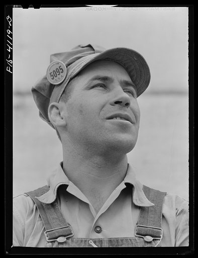 Cherokee Dam, Tennessee (Tennessee Valley Authority (TVA)). Electrician