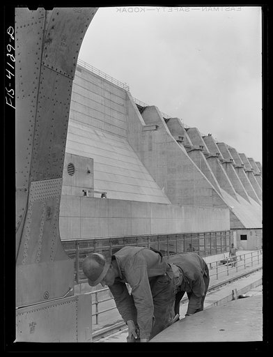 Cherokee Dam, Tennessee (Tennessee Valley Authority (TVA)). Construction
