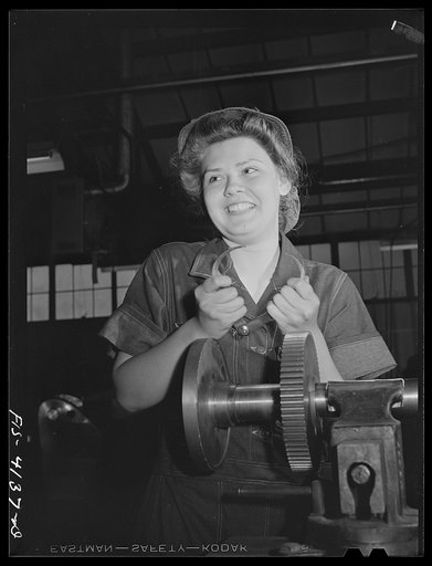 Knoxville, Tennessee (Tennessee Valley Authority (TVA)). Training for war production at NYA (National Youth Administration) school