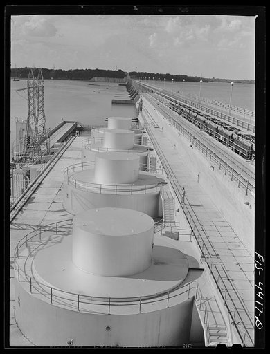 Wheeler Dam, Alabama (Tennessee Valley Authority (TVA)). Generators