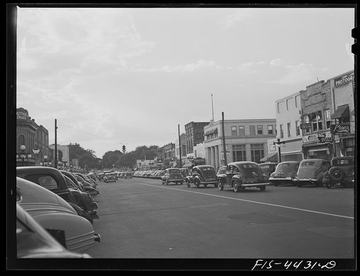 Untitled photo, possibly related to: Florence, Alabama (Tennessee Valley Authority (TVA)). Saturday afternoon