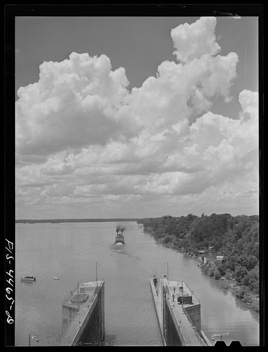 Wheeler Dam, Alabama (Tennessee Valley Authority (TVA)). Excursion steamer leaving locks at Wheeler Dam, Alabama