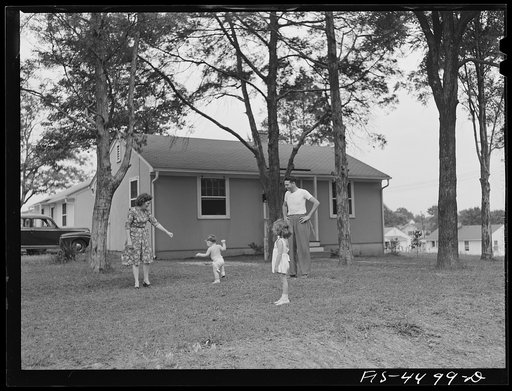 Sheffield, Alabama (Tennessee Valley Authority (TVA)). Prefabricated home