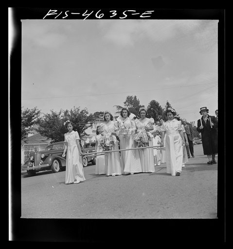 Queen and her court in the parade of the fiesta of the Holy Ghost. Santa Clara, California
