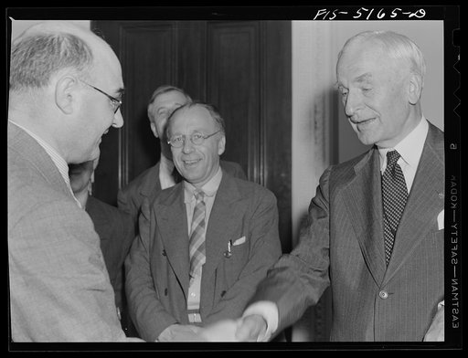 Washington, D.C. Mr. Hedman, a Swedish journalist on tour in the United States, meeting Secretary Hull after a press conference