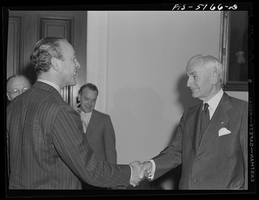 Washington, D.C. Mr. Horne, a Swedish journalist on tour in the United States, meeting Secretary Hull after a press conference