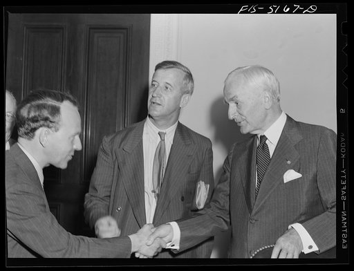 Washington, D.C. Mr. Nasstrom, a Swedish journalist on tour in the United States, meeting Secretary Hull after a press conference