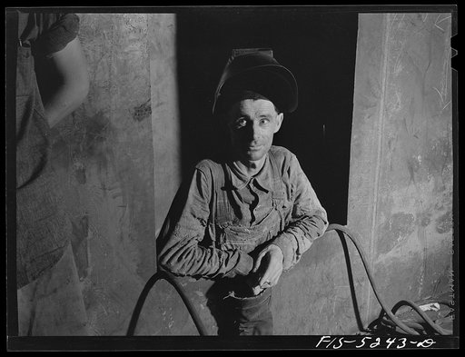 Decatur, Alabama. Ingalls Shipbuilding Company. Welder on the night shift