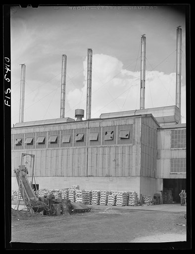 Sheffield, Alabama. Reynolds Alloys Company. The cast house where the aluminum pigs are melted and cast into slabs for rolling