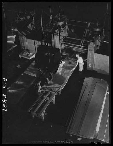 Sheffield, Alabama. Reynolds Alloys Company. Cold rolling of aluminum sheets