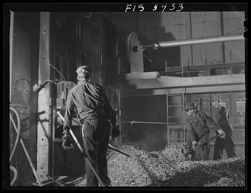 Sheffield, Alabama. Reynolds Alloys Company. Shavings and scrap are remelted here and cast into pigs
