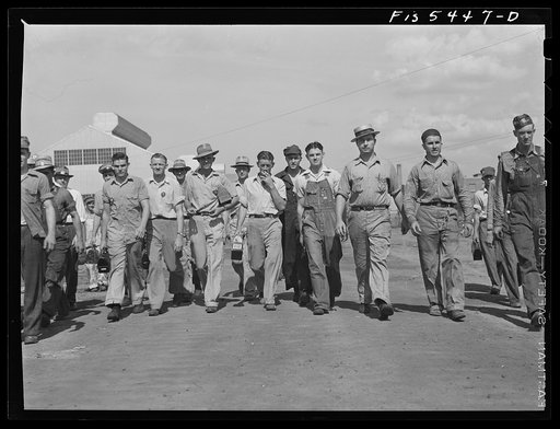 Sheffield, Alabama. Reynolds Alloys Company. Change of shifts