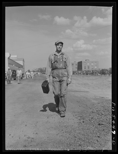 Untitled photo, possibly related to: Sheffield, Alabama. Reynolds Alloys Company. Change of shifts