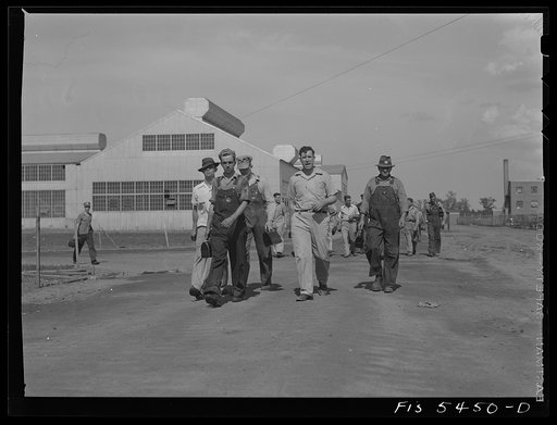 Sheffield, Alabama. Reynolds Alloys Company. Change of shifts