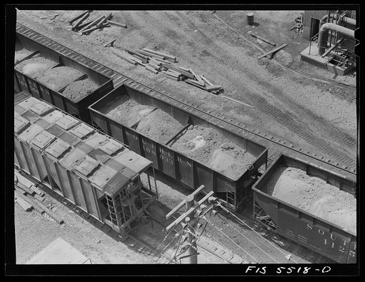 Sheffield, Alabama. Reynolds Metal Company. Carloads of bauxite