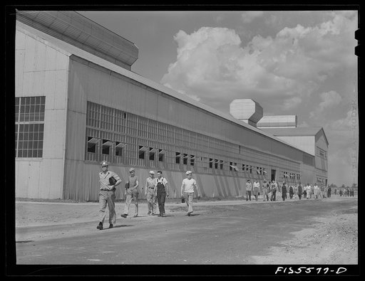 Sheffield, Alabama. Reynolds Alloys Company. Change of shift