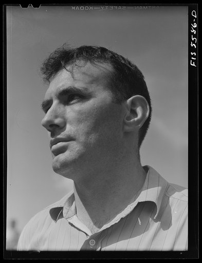Sheffield, Alabama. Reynolds Alloys Company. James L. Penn, ex-sailor, ex-policeman, and formerly employed at Alcoa, is now foreman of the general finishing