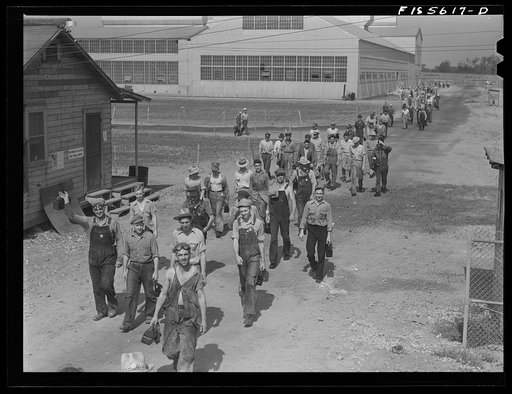 Sheffield, Alabama. Reynolds Alloys Company. Change of shift