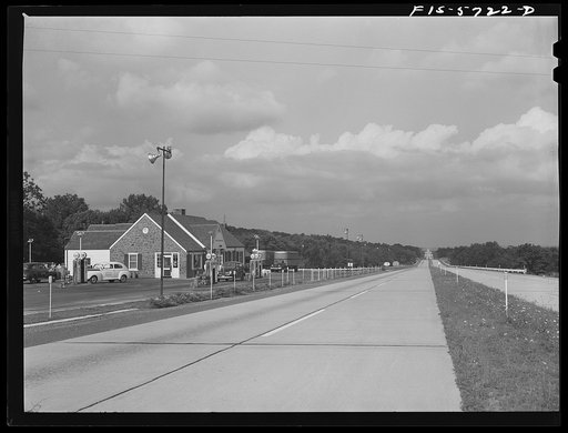 Pennsylvania Turnpike, Pennsylvania. Service station