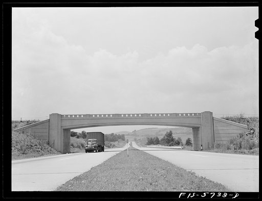 Pennsylvania Turnpike, Pennsylvania. Cross traffic is carried by overhead bridges