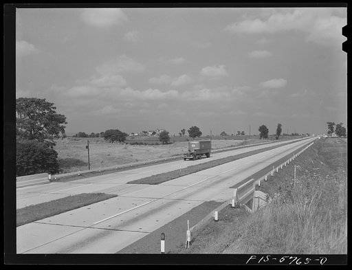 Pennsylvania Turnpike, Pennsylvania. Interstate trucks