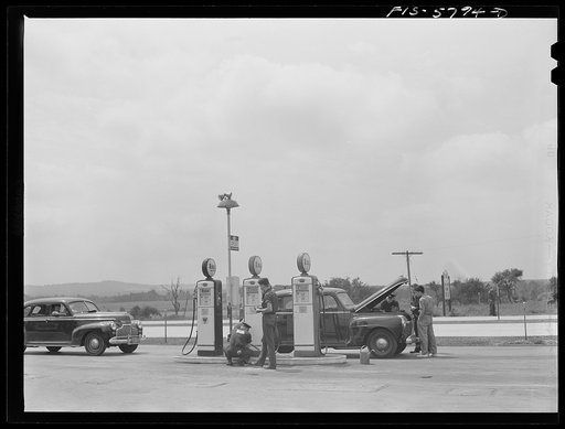 Pennsylvania Turnpike, Pennsylvania. Service station