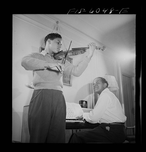 Untitled photo, possibly related to: New York(?), New York. An uncaptioned story dealing with the life of Negroes in New York(?), their professions, occupations, and recreational activities
