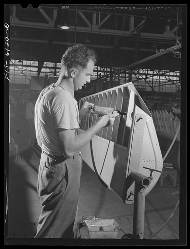 Nashville, Tennessee. Riveting section of a tail assembly at the Vultee Aircraft Corporation plant