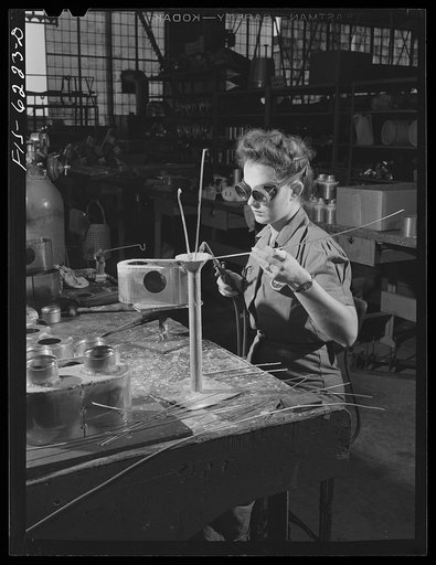 Nashville, Tennessee. Welding parts for fuel pumps. Vultee Aircraft Corporation plant
