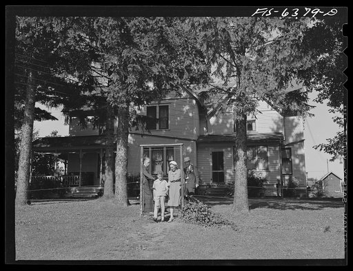 Vernon County, Wisconsin. The Saugstad family going to church